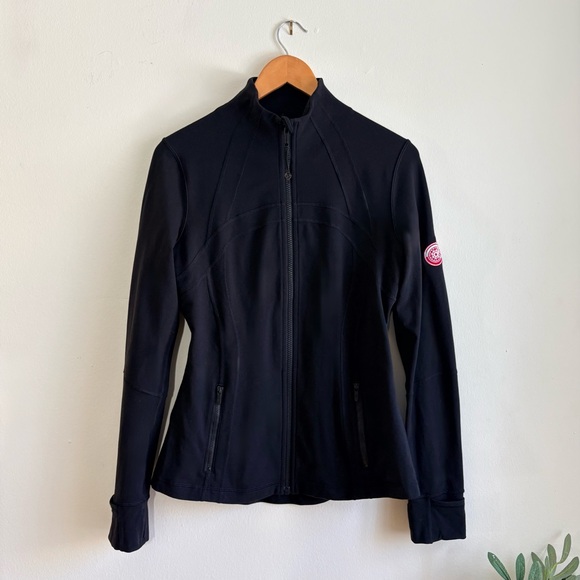 Lululemon x Detroit Red Wings Define Luon Jacket Women’s Size 10 NWOT - Picture 10 of 10